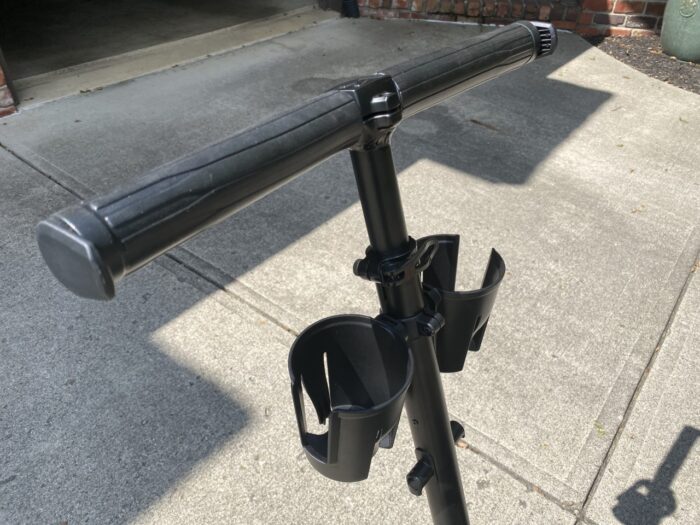 Two cupholders on the Veer Cruiser handle.