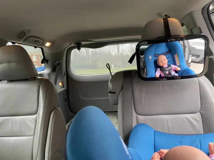 DARVIQ baby car mirror in van with sliding door open