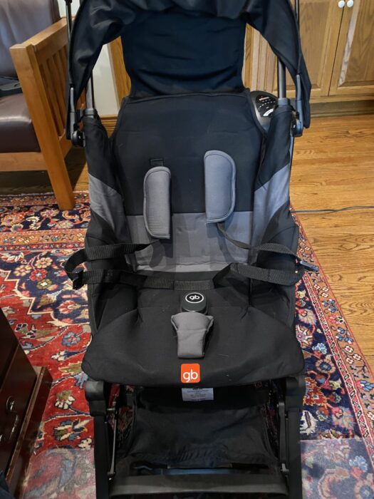 gb pockit+ showing seat and 5-poin harness configuration 