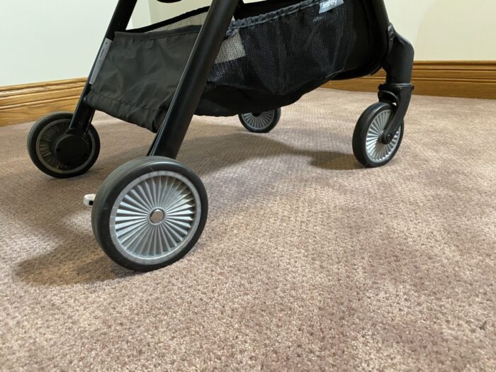 side view showing wheels of the besrey stroller