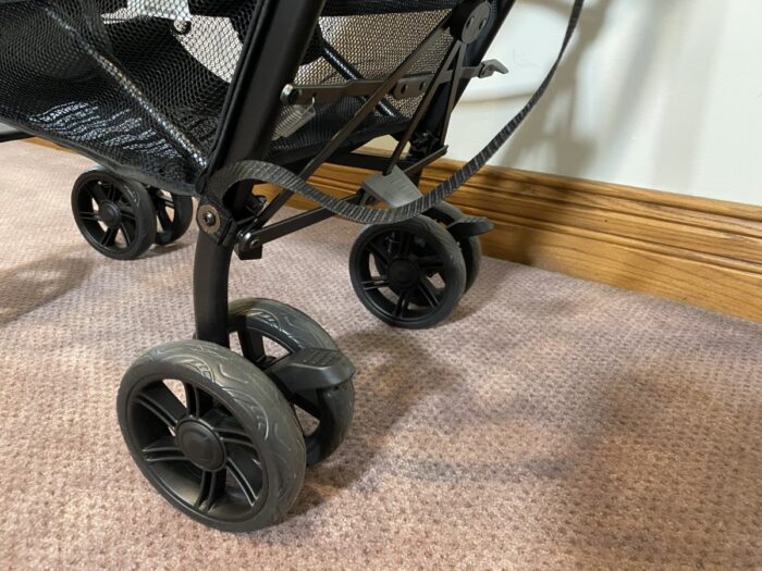 rear wheels and brake pedals on the 3Dlite+