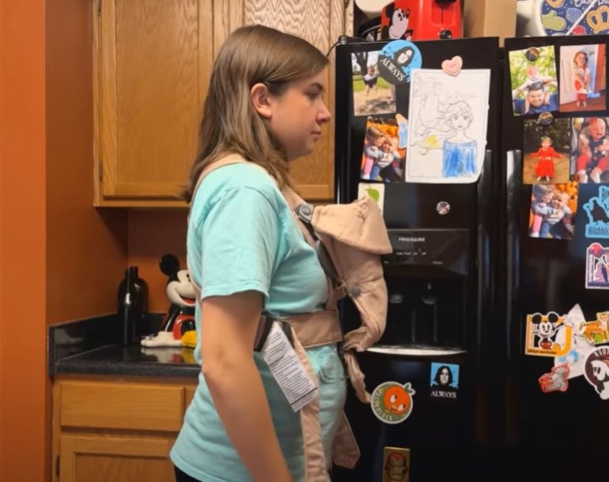BabyBjorn vs Ergobaby Baby Carrier Comparison Kid Travel